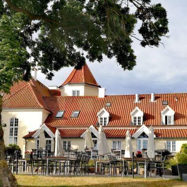 Gl. Avernæs Sinatur Hotel