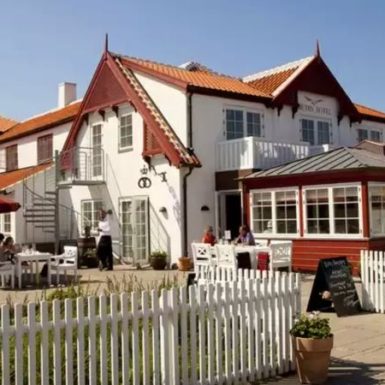 Ruths Hotel